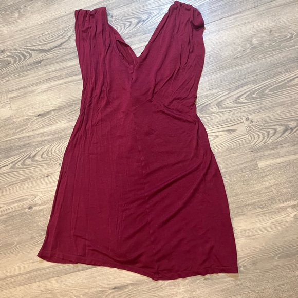 Burgundy Top - Picture 4 of 4